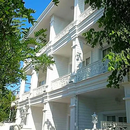 Buyukada Cankaya 3*