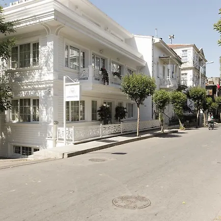 Otel Buyukada Cankaya 3*