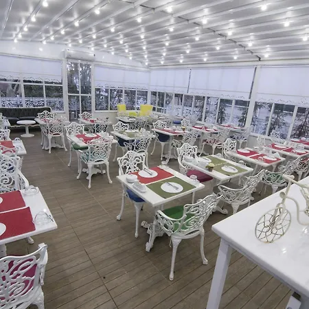 Buyukada Cankaya ホテル 3*